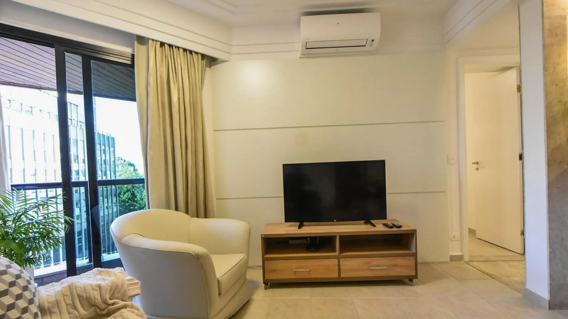 Flat Golden Tower Flats Faria Lima Somente No 9º Andar Apartment Sao Paulo Brazil
