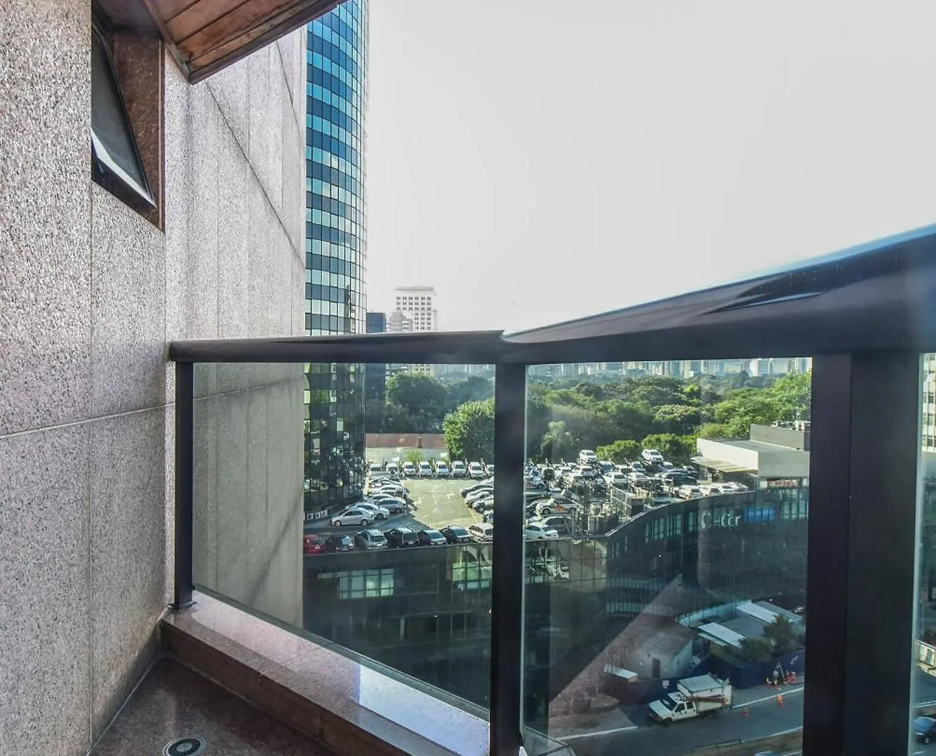 Flat Golden Tower Flats Faria Lima Somente No 9º Andar Apartment Sao Paulo Brazil